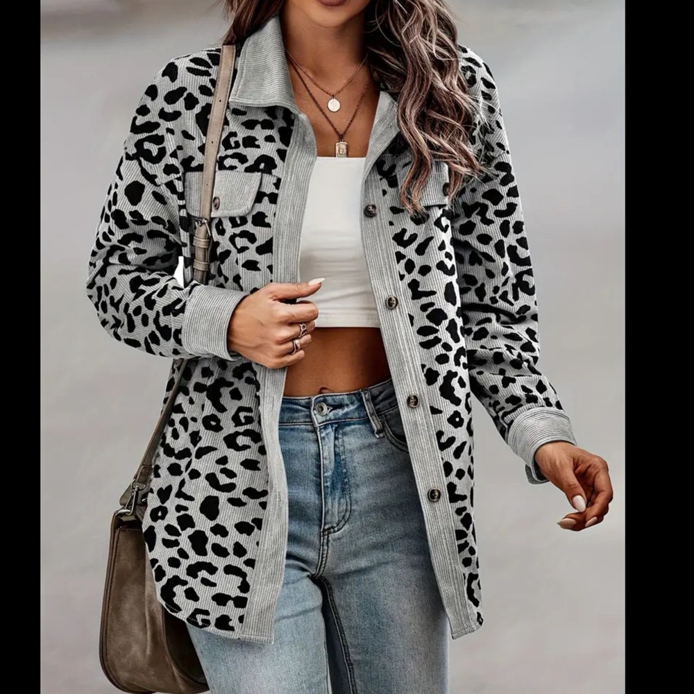 COPY - PLUS Leopard Print SUPER SOFT / LIGHTWEIGHT Corduroy Button Down Shirt /…